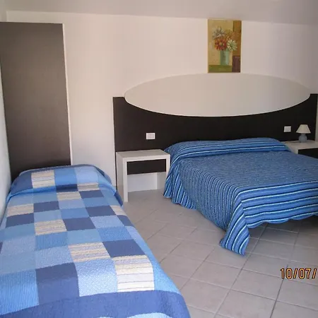 Residence Olbia בית הארחה אולביה